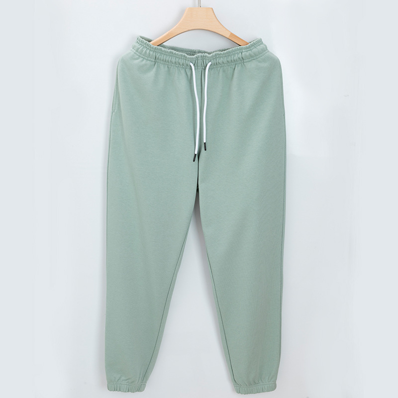 Férfiak számára szabadidős nadrág 380 g vastag pamutból, európai-amerikai stílus, retro japán hatás, kötőzsinórral a szegélyen, laza szabás