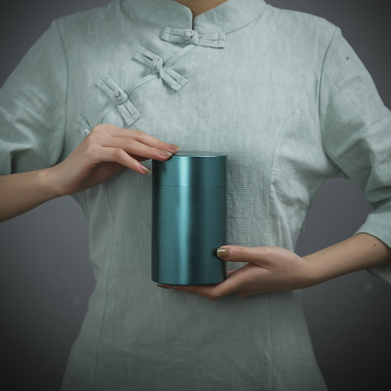 Prijenosna posuda za čaj od titanij-aluminijske legure, zatvorena za putovanja, spiralno pakiranje čaja