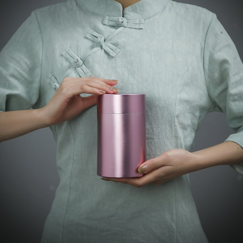 Prijenosna posuda za čaj od titanij-aluminijske legure, zatvorena za putovanja, spiralno pakiranje čaja