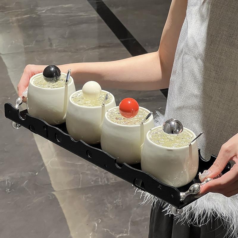Keramički set posuda za začine u kuhinji – nordijskog stila, elegantno skladištenje soli i začina