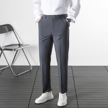 Muške crne casual hlače za poslovni stil, uski ravni kroj, karirani uzorak