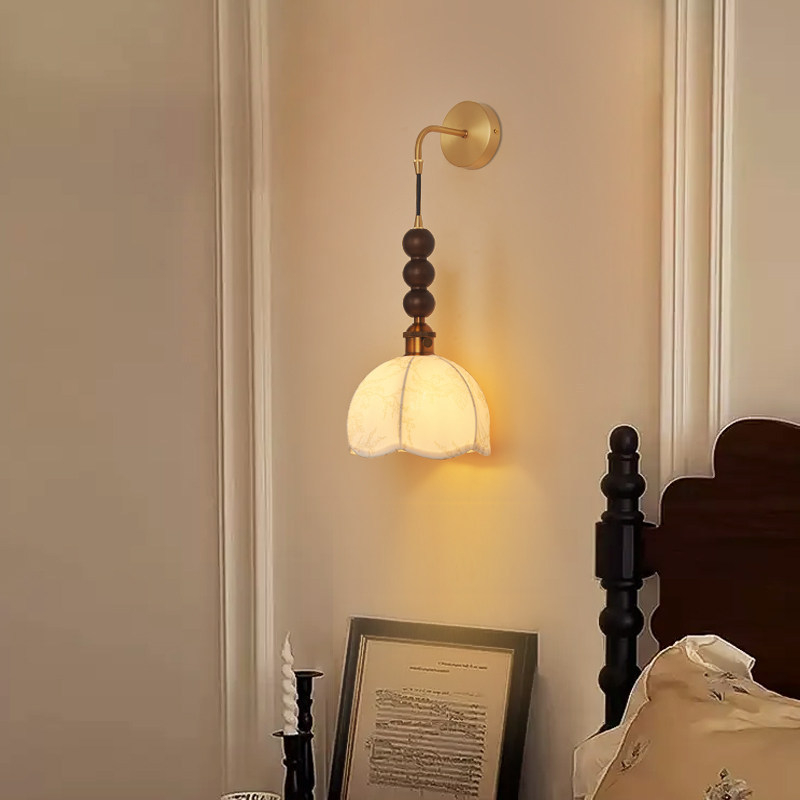 Zidna svjetiljka uz krevet u francuskom vintage stilu za spavaću sobu, punjiva, bežična, mesing s prekidačem