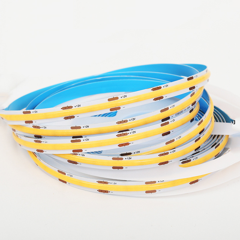 COB LED traka 12V/24V, izuzetno tanka i fleksibilna, bez svjetlosnih mrlja, 320 LED, širina 8 mm, 10 W, nije dimibilna, za garderobe
