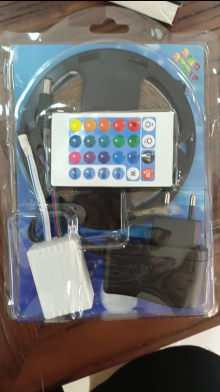 RGB LED trakica, 60 LED, 12V, promjenjivi RGB, regulacija jačine, vodootporna, pozadinsko osvjetljenje televizora, blister pakiranje