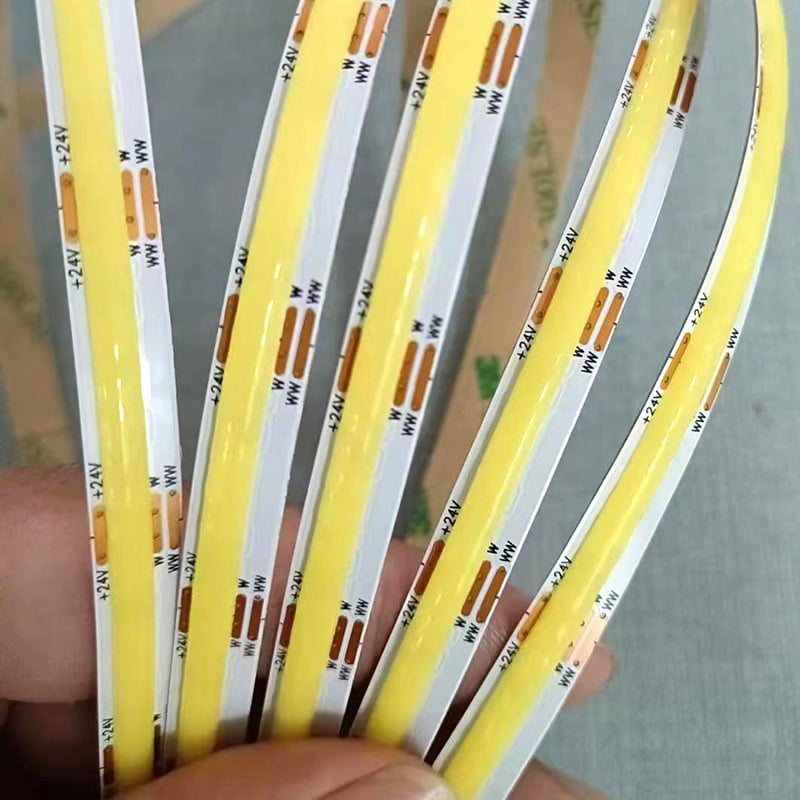 Unutarnja COB LED traka, inteligentna dvovodična trobojna COB traka s glatkim podešavanjem svjetla, linearna traka