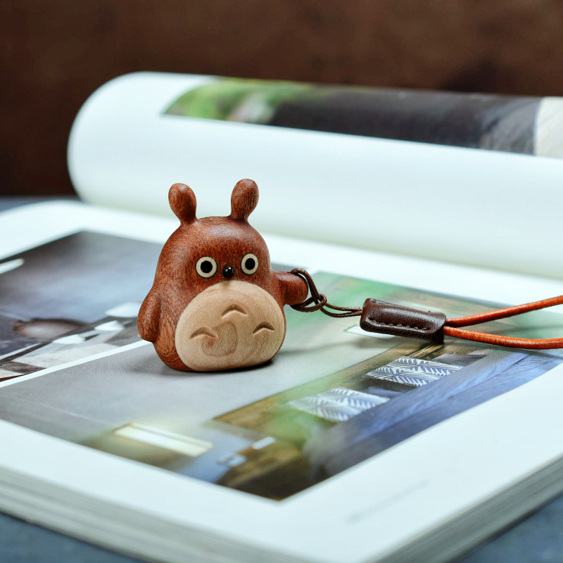 Novi drveni Totoro privjesak, slatka dekoracija za dom i ured, drveno rezbarenje, kreativni dizajn