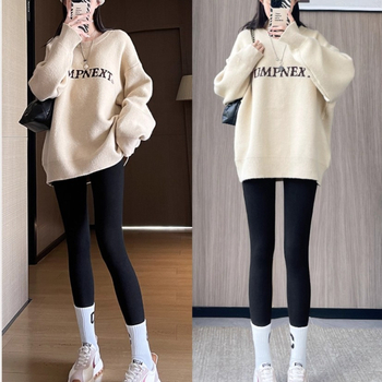 Női szürke függőleges csíkos termikus leggings fleece-béléssel, vastag kötésű, szoros