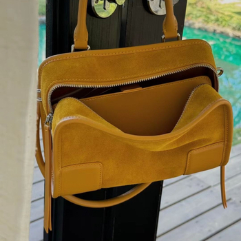 Retro inspirirana tote torba od kože s mat završnom površinom, za rame ili crossbody, za svakodnevnu upotrebu