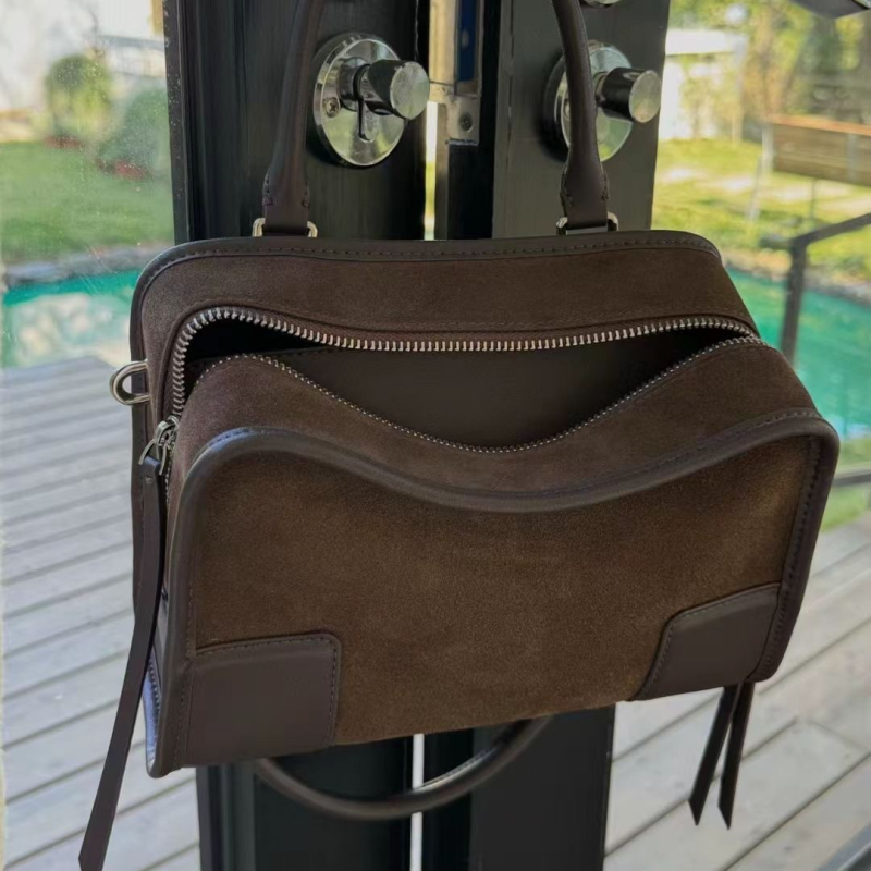 Retro inspirirana tote torba od kože s mat završnom površinom, za rame ili crossbody, za svakodnevnu upotrebu