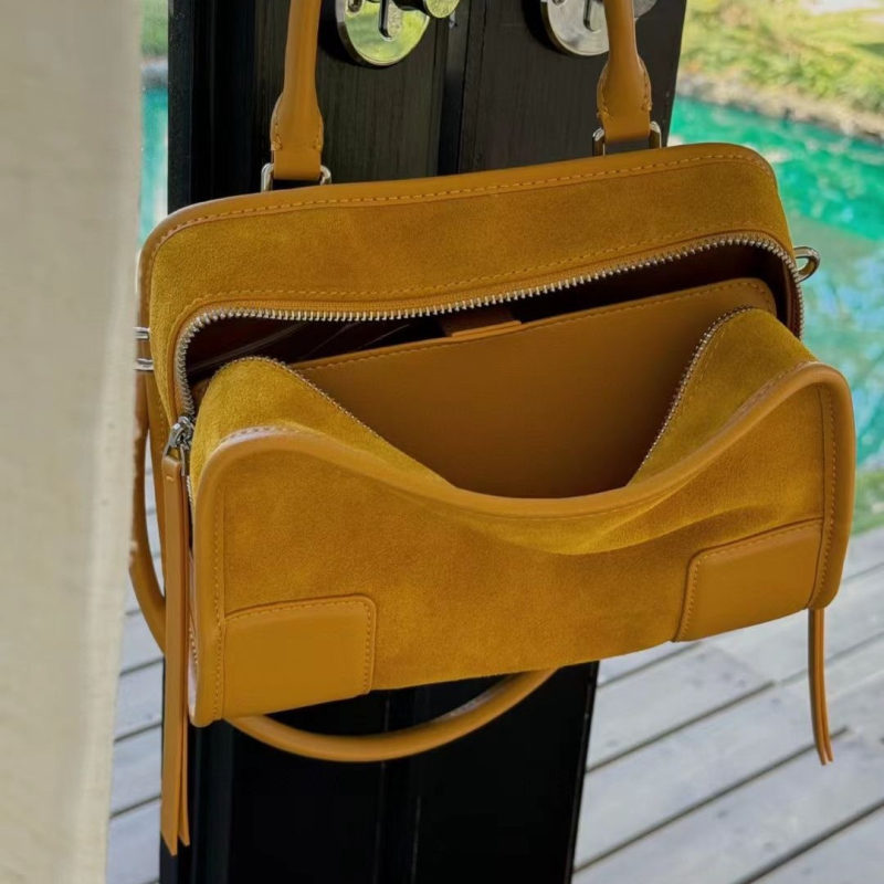 Retro inspirirana tote torba od kože s mat završnom površinom, za rame ili crossbody, za svakodnevnu upotrebu