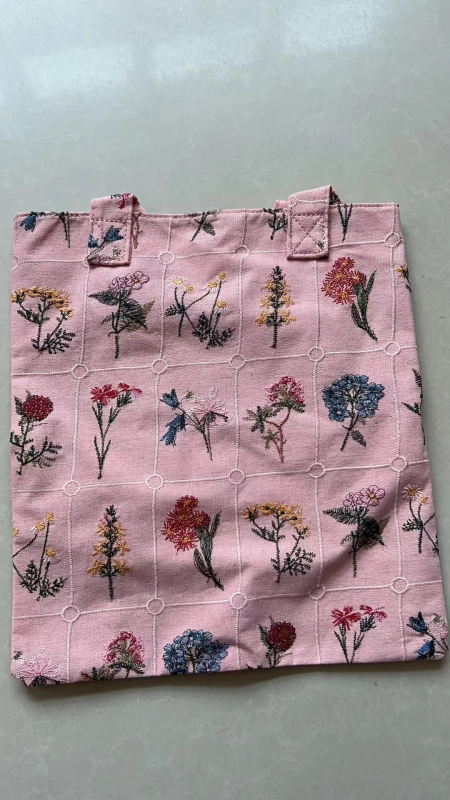 Platnena torbica za djevojčice s izvezenim cvjetnim motivom, lagana i moderna crossbody torba