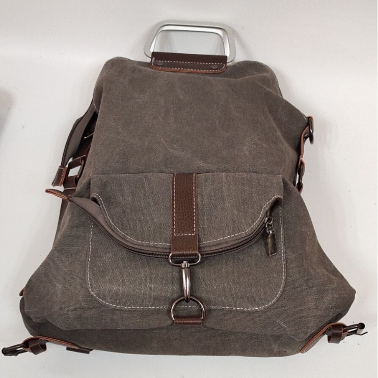 Unisex platnena torba s prugama, višefunkcionalna za svakodnevnu upotrebu; može se nositi kao ruksak, preko ramena ili križna torba; otisak logotipa; pogodna za 16-inčni laptop; podstava od najlona