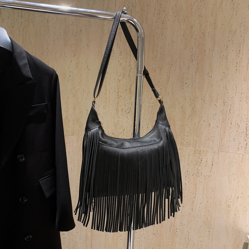 Ženska PU torba u obliku dumplinga, 2024 nova moda – teksturirana retro torba s naramenicom preko tijela