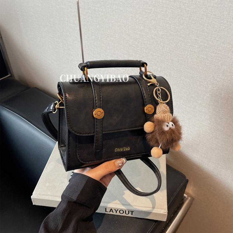 Ženska crossbody torba za jesen/zimu, 2026 novi model, dojam vrhunske kvalitete, svestrana mala kvadratna torba s retro stilom