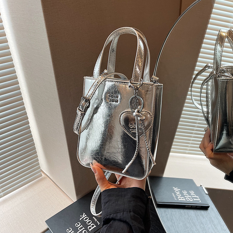 Ženska crossbody torbica 2025, novi stil, minimalistička mala kvadratna torbica za ramenu za posao