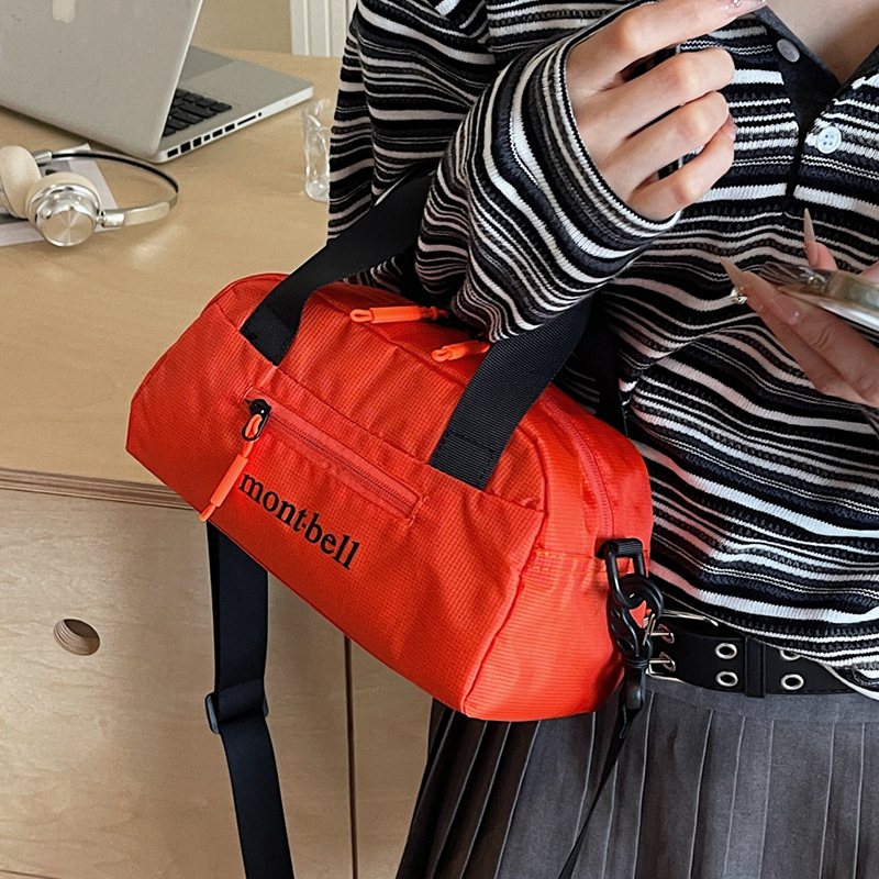 Torba preko ramena u japanskom stilu s motivom slova, lagana i casual, pogodna za putovanja