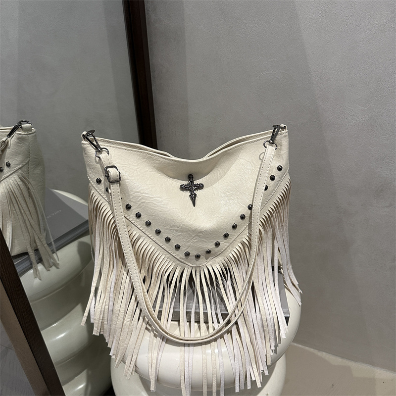 Notelli Ženska torbica velike kapacitete, crossbody preko ramena, ljeto 2025, retro moda, rivete i resice, visoko kvalitetna tekstura