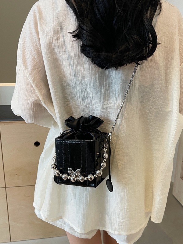 Ženska bucket torba s perlatnom ručkom, crossbody, PU materijal, cilindričnog oblika, ljetna mala torba