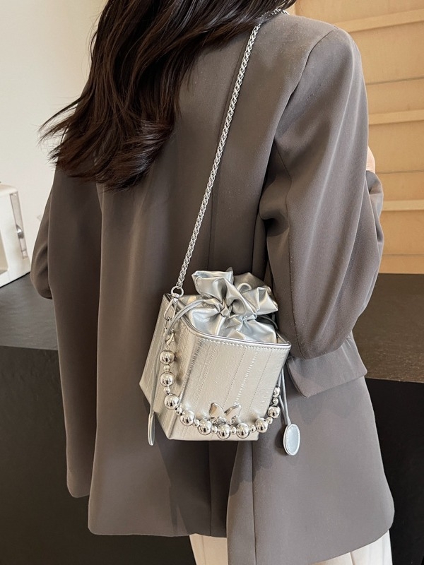 Ženska bucket torba s perlatnom ručkom, crossbody, PU materijal, cilindričnog oblika, ljetna mala torba