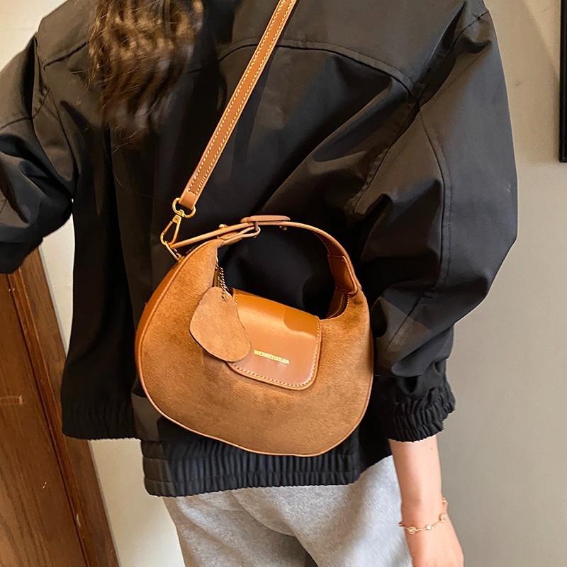 Ženska torbica u korejskom stilu, nišni model, 2025 nova, minimalistička crossbody torba za ramena