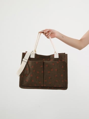 Torbica tote s printom jagode, velika zapremina, tri džepa, tri remena