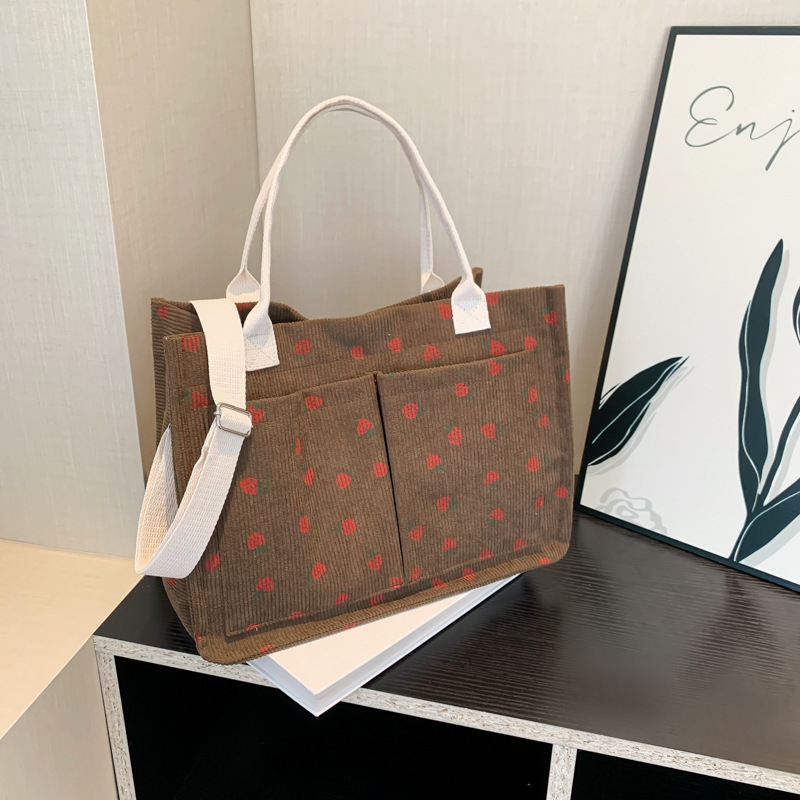 Torbica tote s printom jagode, velika zapremina, tri džepa, tri remena