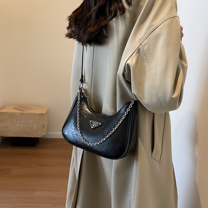 2025 nova ženska crossbody torba sa zapadnjačkim stilom, nišni dizajn, mala i svestrana