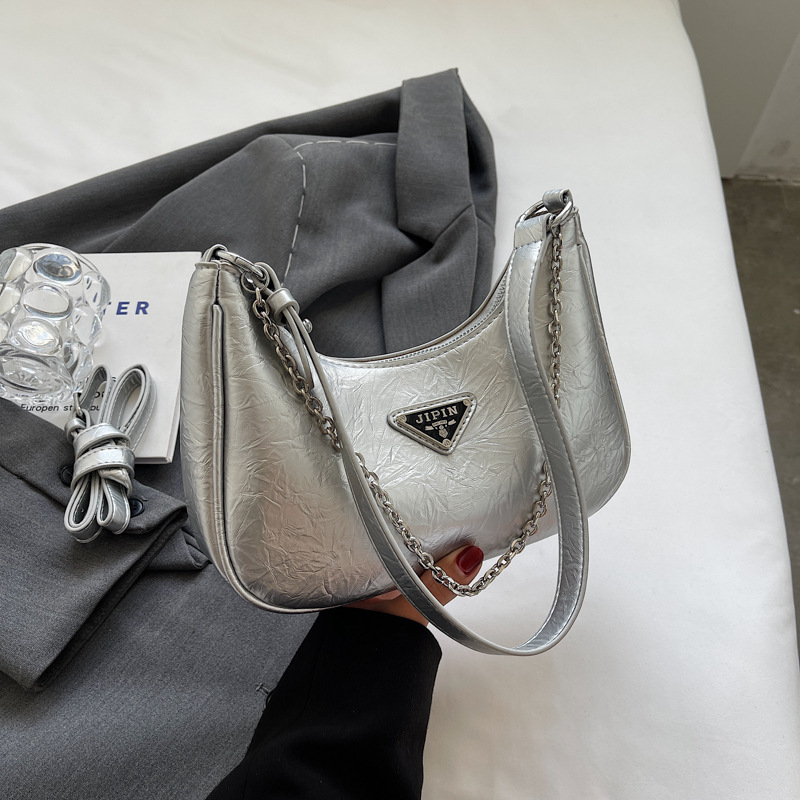 2025 nova ženska crossbody torba sa zapadnjačkim stilom, nišni dizajn, mala i svestrana
