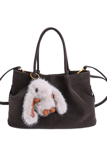 Ženska torba u retro stilu za svakodnevnu uporabu, novi model 2025, minimalist tote, s ramenskim i crossbody remenom.