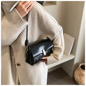 Ženska mala kvadratna PU kožna torbica, crossbody – retro tekstura, casual stil