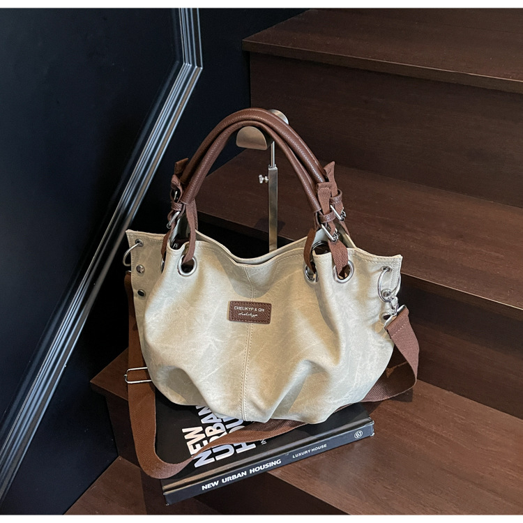 Retro tote torba s kontrastnim bojama, velika kapaciteta, za dnevnu uporabu, jednostavan dizajn, ručno nošenje ili preko ramena.