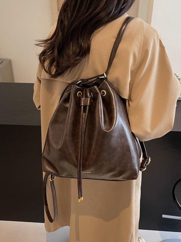 Retro stil bucket torba s crossbody remenom, velika zapremina za žene, novi model 2025, moderni i svestrani za rame ili ruksak