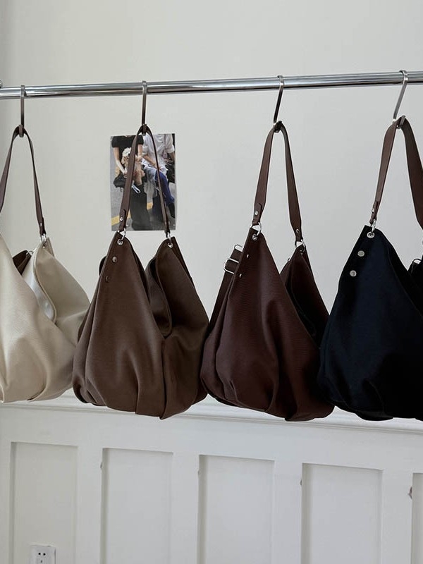 Retro opuštenog stila torbica ispod pazuha za svakodnevnu upotrebu — dumpling oblik, crossbody, jesen 2025