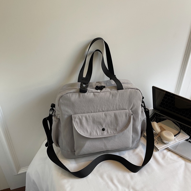 Torba od platna u korejskom stilu s kontrastnim blok dizajnom, 2025 zima, veliki kapacitet, ramena i crossbody.