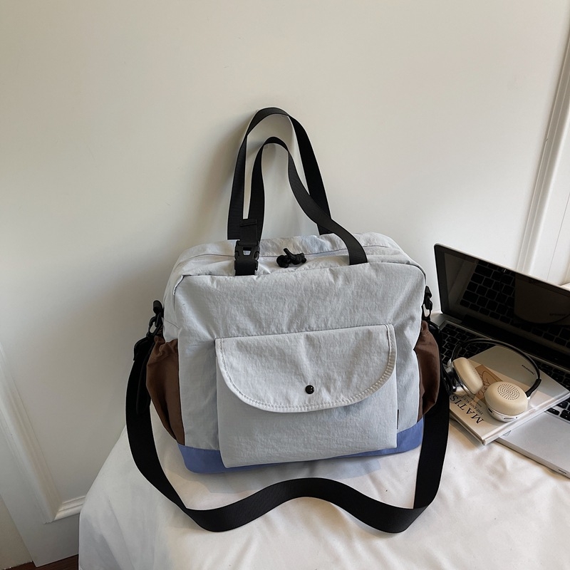 Torba od platna u korejskom stilu s kontrastnim blok dizajnom, 2025 zima, veliki kapacitet, ramena i crossbody.