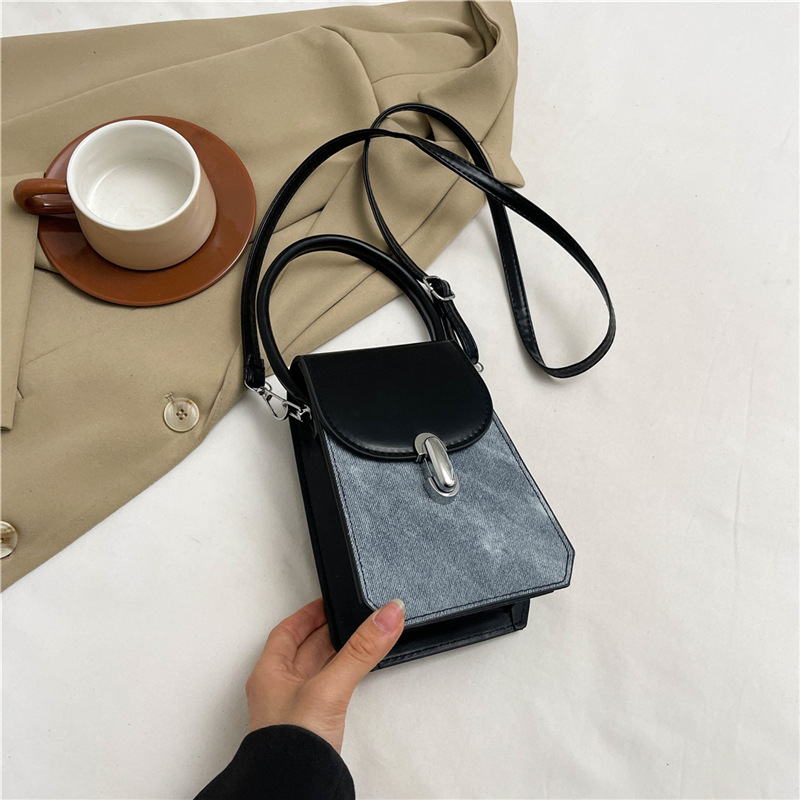 Ženska mala PU crossbody torbica, kvadratnog oblika, džep za telefon, ljeto 2024, retro stil