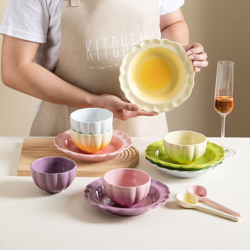 Tanjur u gradijentu ružičaste boje za deserte, salate, voće i tjesteninu, okrugli tanjur za kućnu uporabu, mikrovalna siguran, promjer 18 cm