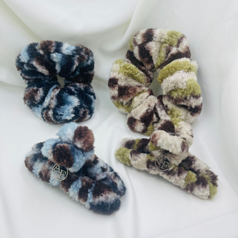 Ženska pliš čelenka za kosu u Fair Isle stilu, s visokim dizajnom koji vizualno produžuje lice, za svakodnevnu upotrebu