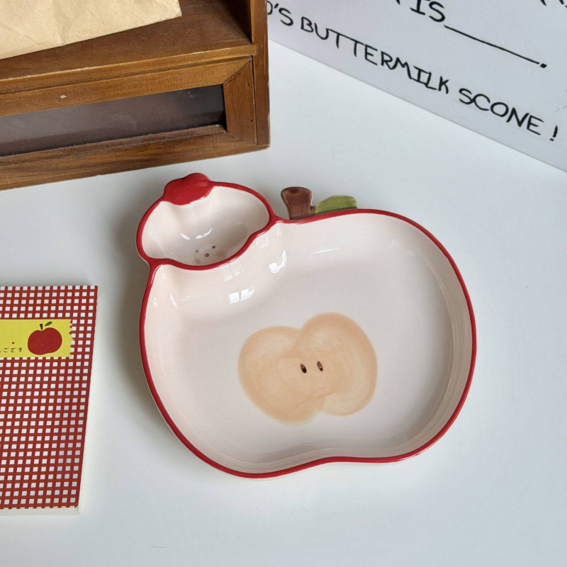 Keramički set posuđa s motivom jabuke – zdjele i tanjuri, sladak ručno oslikan dizajn, za svakodnevnu upotrebu, nepravilnih oblika, pogodan za djecu