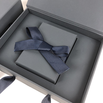 Kutija za nakit mornarsko plave boje s trakom i dvodijelnim poklopcem, umjetna koža i velur, luksuzno pakiranje nakita, personalizirana poklon kutija, veleprodaja