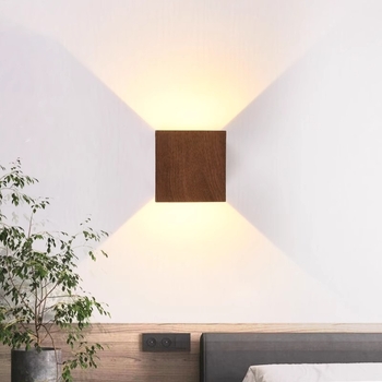 Moderna LED zidna svjetiljka u kineskom stilu, minimalističkog kvadratnog oblika, orah boja, pogodna za spavaću sobu i hodnik