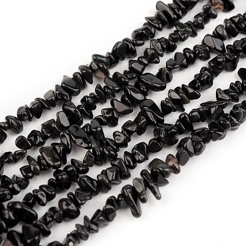 Nepravilne prirodne kamenčići 5–8 mm, s perforiranim kristalnim zrncima, za DIY poluproizvode