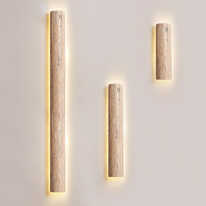 Žuto travertinsko linearno LED zidno svjetlo, u stilu Wabi-Sabi, dizajnerska retro atmosfera za stubište i pozadinu dnevnog boravka