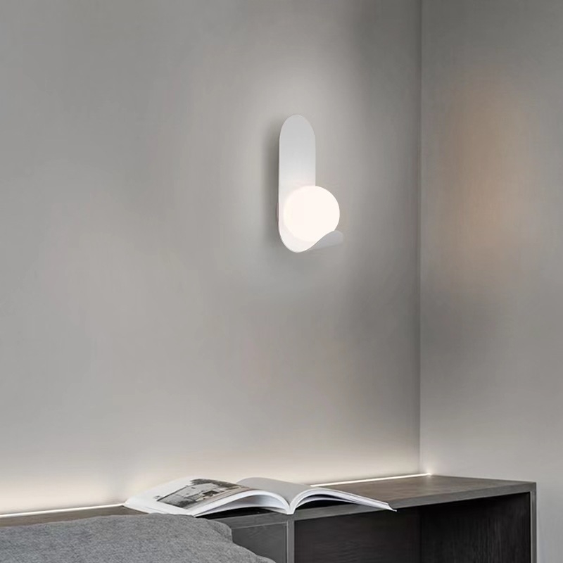 Zidna lampa u modernom nordijskom minimalističkom stilu – noćna svjetiljka za spavaću sobu, dekorativna zidna rasvjeta za dnevni boravak, hodnik i ured.