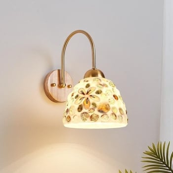 Stona lampa pored kreveta, u francuskom retro stilu, za spavaću sobu i dnevni boravak, nadahnuta japanskim wabi-sabi stilom i motivom školjke