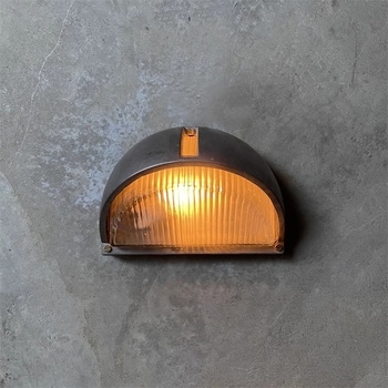 Vanjska zidna svjetiljka u vintage industrijskom stilu, lijevani aluminij, vodootporna, pogodna za dvorište, kafić, vrata ili bar – dekorativno svjetlo.