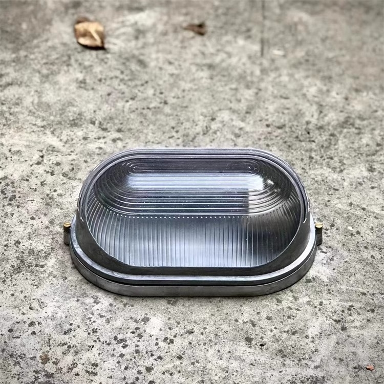 Vanjska zidna svjetiljka u vintage industrijskom stilu, lijevani aluminij, vodootporna, pogodna za dvorište, kafić, vrata ili bar – dekorativno svjetlo.