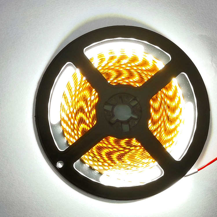220V monochromatska LED traka sa 120 LED 2835 SMD za unutarnje i arhitektonsko osvjetljenje