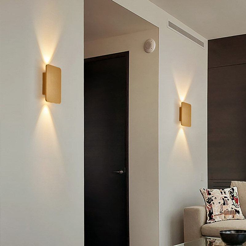 Moderna minimalistička COB zidna rasvjeta sa staklenim sjenilom i aluminijskim tijelom, pogodna za spavaću sobu, hotel, studij i hodnik.