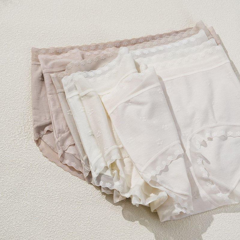 Xiaolan F006 pamukaste jacquard gaćice za žene sa srednjim pojasom i mašnicom